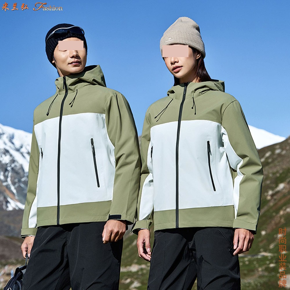 山东冬季冲锋衣批发价格:企业团体定制 量大从优冲锋衣价格