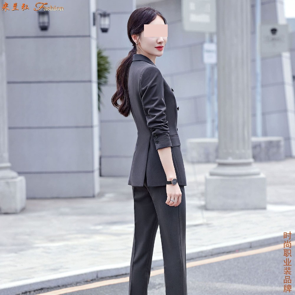 银行柜台职业装西服图片-正式工作服穿搭指南