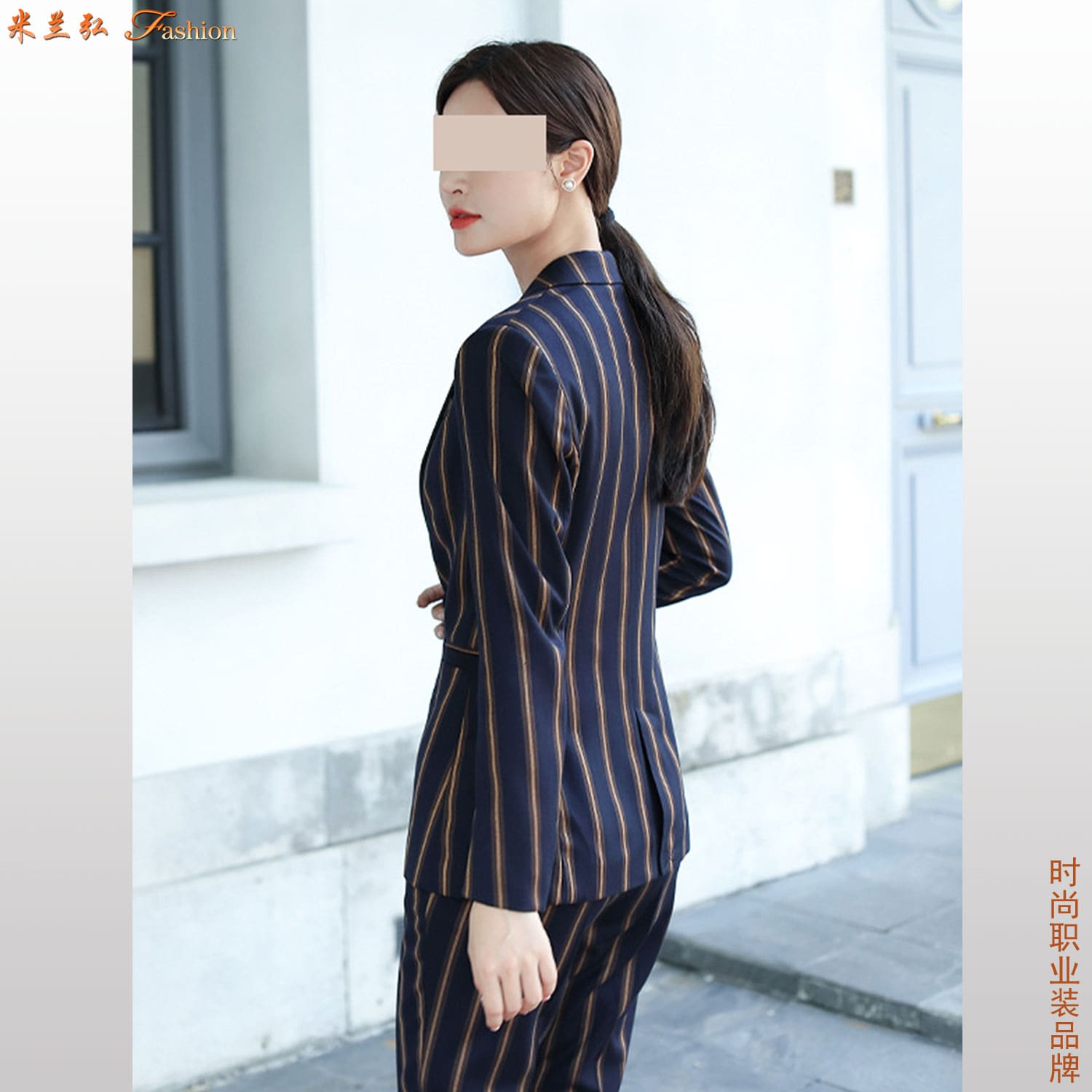 /static/upload/image/zhiyezhuangSP/女性职业装照片2.jpg