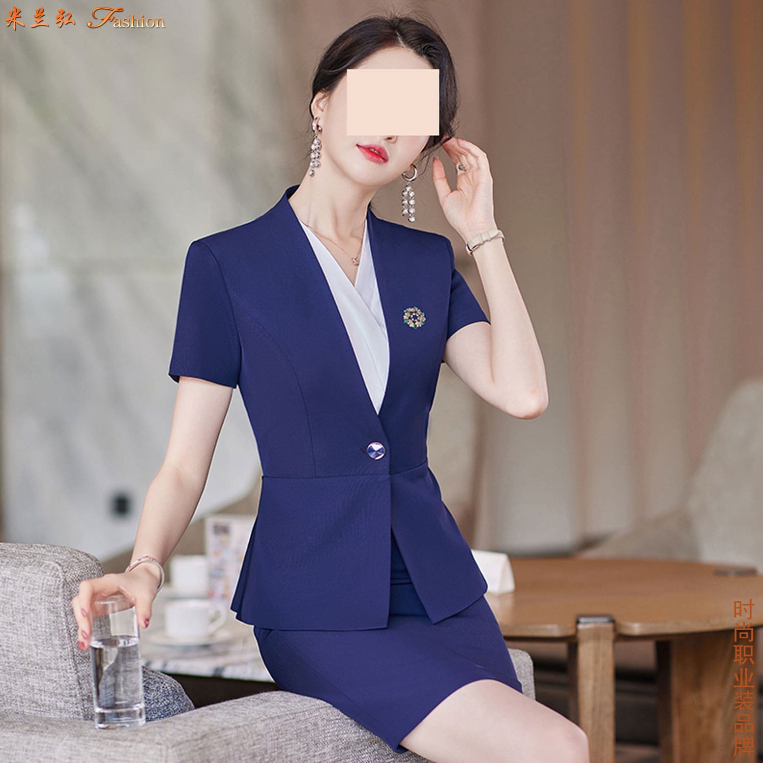 /static/upload/image/zhiyezhuangSPdx1/女士夏季小西服套装i.jpg