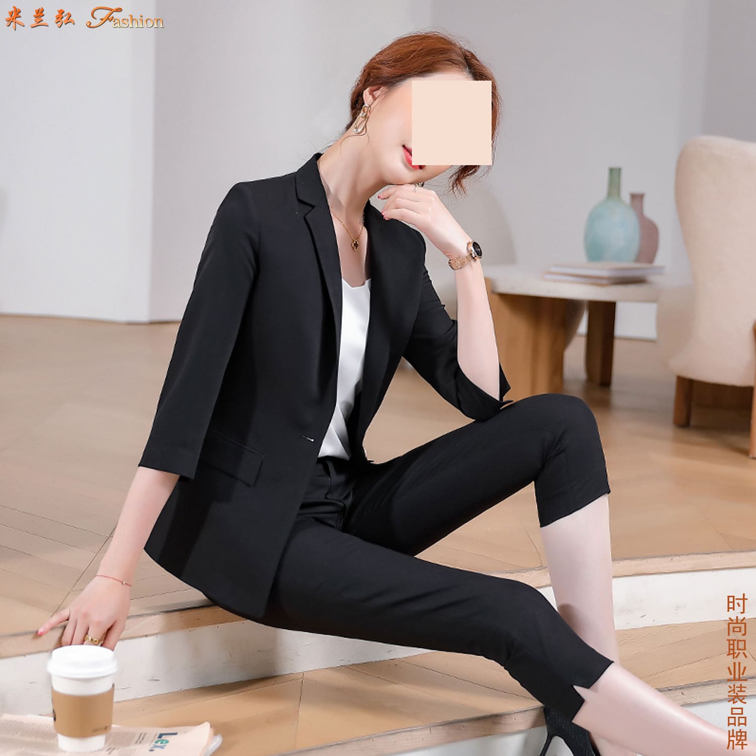 /static/upload/image/zhiyezhuangSPdx1/女士职业装套裙西装图片q.jpg