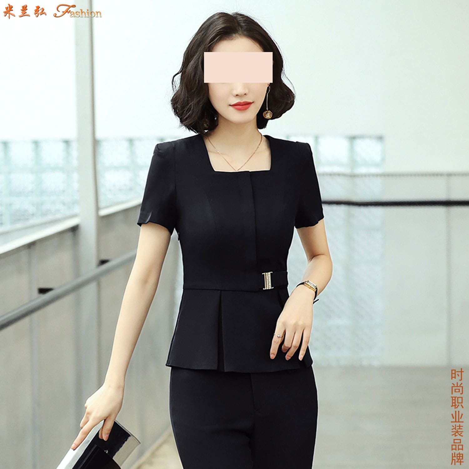 /static/upload/image/zhiyezhuangSPdx1/女式短袖制服图片r.jpg