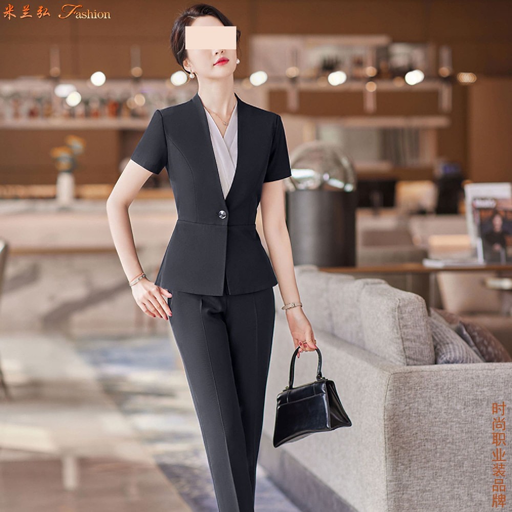 酒店秋冬职业装女性套装,餐饮经理秋冬季职业装女性套装