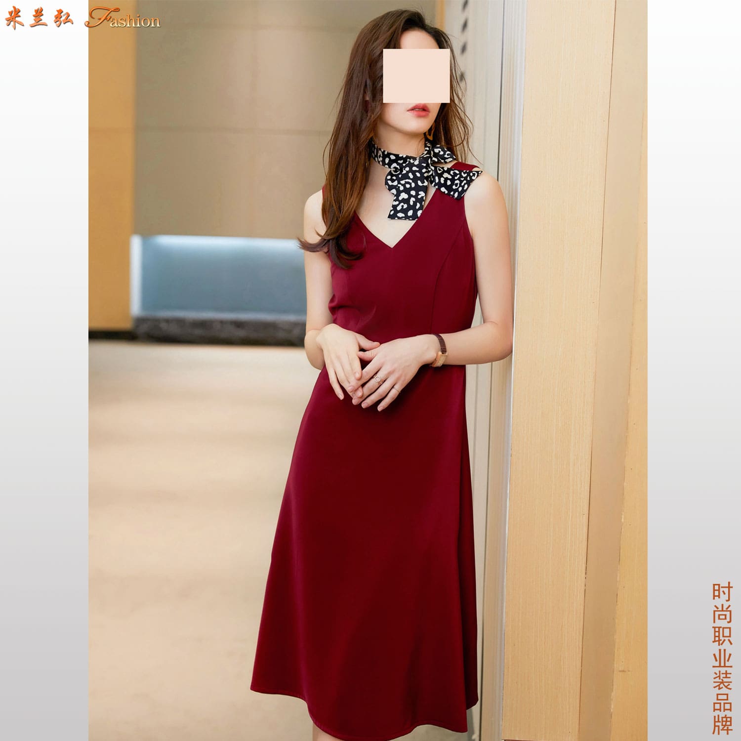 /static/upload/image/zhiyezhuangSPlyq/轻奢品服装销售品牌r.jpg